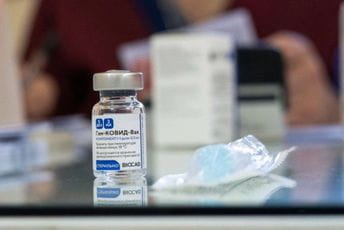 Rusi tvrde da su optužbe iz Britanije o krađi formule za vakcinu čista laž Rusi tvrde da su optužbe iz Britanije o krađi formule za vakcinu čista laž