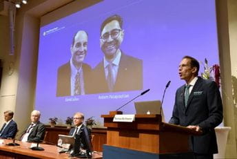 Dejvid Džulijus i Ardem Pataputijan dobitnici Nobelove nagrade za medicinu Dejvid Džulijus i Ardem Pataputijan dobitnici Nobelove nagrade za medicinu