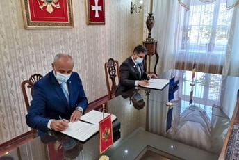 Pobratimili se Cetinje i Alba Julija Pobratimili se Cetinje i Alba Julija