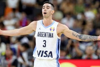 Nije proveo ni minut na parketu, dobio otkaz i tri i po miliona dolara Nije proveo ni minut na parketu, dobio otkaz i tri i po miliona dolara