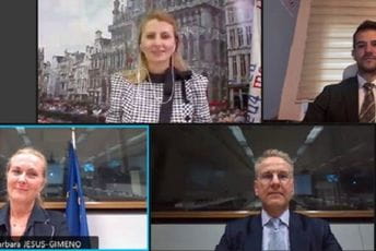 Napredak u oblastima trgovine, carina, industrije i poreza Napredak u oblastima trgovine, carina, industrije i poreza