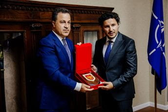 Abazović i Peleši: Promovisati politiku mira i saradnje u regionu Abazović i Peleši: Promovisati politiku mira i saradnje u regionu