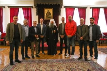 Porfirije blagoslovio Zvezdu Porfirije blagoslovio Zvezdu