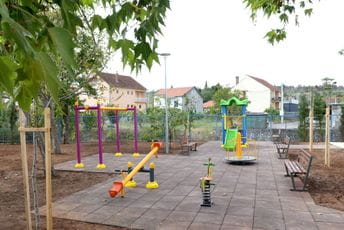 Završeno uređenje objekta MZ Masline i temeljna rekonstrukcija dječijeg igrališta Završeno uređenje objekta MZ Masline i temeljna rekonstrukcija dječijeg igrališta