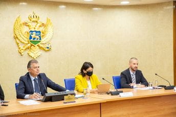 Jačati administrativne kapacitete za upravljanje EU fondovima Jačati administrativne kapacitete za upravljanje EU fondovima