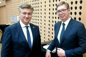 Vučić: Srbija i Hrvatska skoro u potpunosti usaglašenih stavova o BIH Vučić: Srbija i Hrvatska skoro u potpunosti usaglašenih stavova o BIH