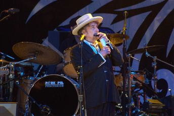 Neumoran i u 81. godini: Od novembra nastavak Dilanove beskrajne turneje Neumoran i u 81. godini: Od novembra nastavak Dilanove beskrajne turneje