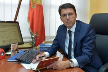 Radulović o inicijativi SNP-a: Nije izvjesno razrješenje Đukanovića Radulović o inicijativi SNP-a: Nije izvjesno razrješenje Đukanovića