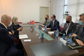 Medoks sa predstavnicima Albanaca: UK podržava demokratsku inkluziju manjina Medoks sa predstavnicima Albanaca: UK podržava demokratsku inkluziju manjina