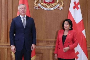 Đukanović - Zurabišvili: Prisustvo EU važno za rješavanje političkih kriza Đukanović - Zurabišvili: Prisustvo EU važno za rješavanje političkih kriza