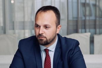 Šahman: Proevropska i manjinska vlada bi riješila trenutne političke probleme Šahman: Proevropska i manjinska vlada bi riješila trenutne političke probleme