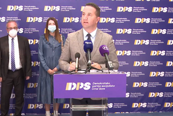 Eraković: Ostavka Vlade jedino spasonosno rješenje Eraković: Ostavka Vlade jedino spasonosno rješenje