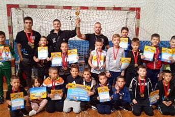 Čak 29 medalja za Ju jitsu klub Stara Varoš na Bar Openu Čak 29 medalja za Ju jitsu klub Stara Varoš na Bar Openu