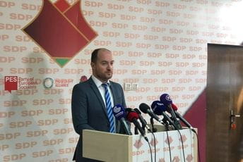 SDP pozvala građane: Protest zbog rasta cijena goriva u četvrtak ispred Ministarstva finansija SDP pozvala građane: Protest zbog rasta cijena goriva u četvrtak ispred Ministarstva finansija