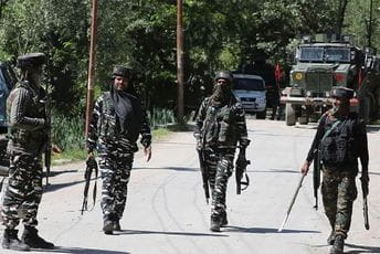 Novi sukobi u Kašmiru: Poginulo pet indijskih vojnika Novi sukobi u Kašmiru: Poginulo pet indijskih vojnika