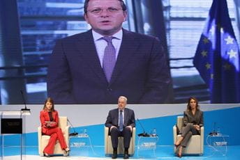 Krivokapić: Zajedničkim naporima da učinimo region digitalnim i bolje povezanim Krivokapić: Zajedničkim naporima da učinimo region digitalnim i bolje povezanim