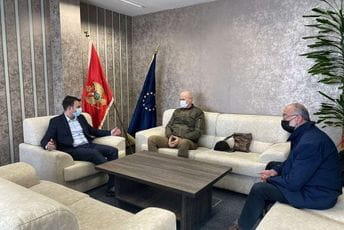 Begović sa rukovodstvom Taekwondo saveza Begović sa rukovodstvom Taekwondo saveza