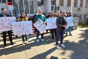 Stanić: Nije istinita teza Spajića, očekujemo hitnu sjednicu Skupštine Stanić: Nije istinita teza Spajića, očekujemo hitnu sjednicu Skupštine