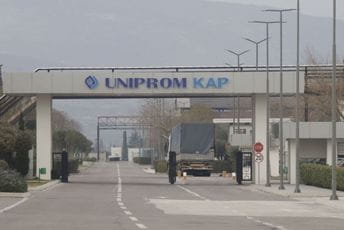 Radnici poručili: Nećemo učestovati u gašenju KAP-a ako se EPCG i Uniprom ne dogovore