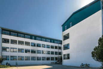 Jovović otpušta doktore nauka, a zapošljava studente Jovović otpušta doktore nauka, a zapošljava studente