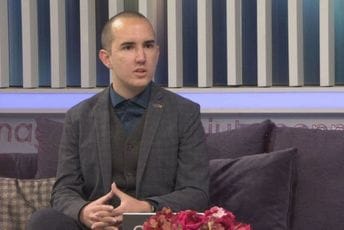 Barac: Pomak, ali LGBT osobe još ne mogu slobodno izaći na Prajd Barac: Pomak, ali LGBT osobe još ne mogu slobodno izaći na Prajd