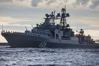 Rusija spriječila američki razarač da uđe u njene teritorijalne vode Rusija spriječila američki razarač da uđe u njene teritorijalne vode