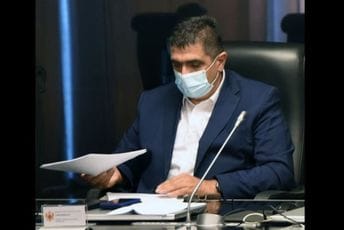 Pamtićemo Bulatovića kao prijatelja koji je osvajao znanjem, poštenjem i posvećenošću Crnoj Gori Pamtićemo Bulatovića kao prijatelja koji je osvajao znanjem, poštenjem i posvećenošću Crnoj Gori