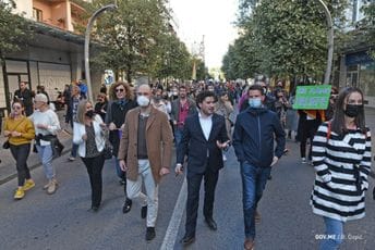 Abazović na Prajdu: Dajte da pravimo državu koja je jednaka za sve Abazović na Prajdu: Dajte da pravimo državu koja je jednaka za sve