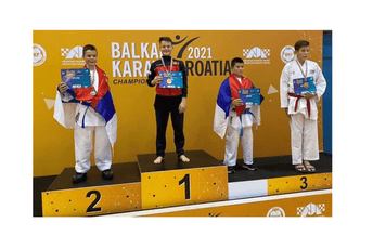 Crnogorskim karatistima deset medalja u mlađim kategorijama Crnogorskim karatistima deset medalja u mlađim kategorijama