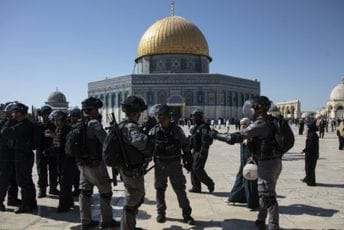 Izraelski oficir kažnjen zbog nasilja nad demonstrantima Izraelski oficir kažnjen zbog nasilja nad demonstrantima