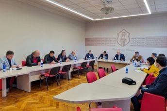 Prijestonica: Privrednicima predstavljen nacrt odluke o podsticajima za zapošljavanje Prijestonica: Privrednicima predstavljen nacrt odluke o podsticajima za zapošljavanje