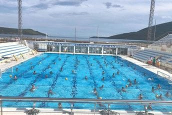 Lud, zbunjen, normalan: Kotorani bez krova nad glavom, Primorac trenira u Budvi na pola bazena, Jadran na otvorenom Lud, zbunjen, normalan: Kotorani bez krova nad glavom, Primorac trenira u Budvi na pola bazena, Jadran na otvorenom