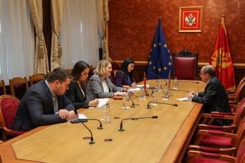 Bošnjak-Hindam: Unaprijediti odnose i pojačati saradnju investitora iz dvije zemlje Bošnjak-Hindam: Unaprijediti odnose i pojačati saradnju investitora iz dvije zemlje