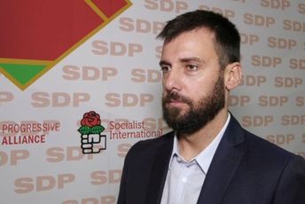 Zeković: Ne možete danas slaviti fašiste i kvislinge i očekivati da vam sjutra niko ne ukaže da ste licemjeri