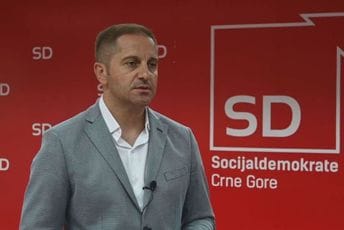 Šehović: Nije sve do premijera koji trabunjanjem o antitijelima odvraća od vakcinisanja, svi smo odgovorni Šehović: Nije sve do premijera koji trabunjanjem o antitijelima odvraća od vakcinisanja, svi smo odgovorni