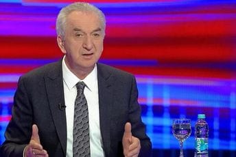 Šarović: Moguće da Visoki predstavnik smijeni Dodika Šarović: Moguće da Visoki predstavnik smijeni Dodika