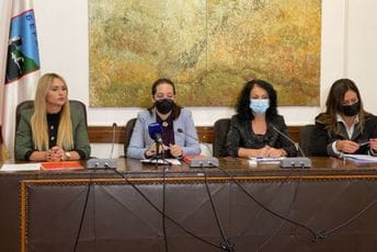 Šansa za uključivanje mladih žena na tržište rada kroz bolje programe i usluge aktivacije Šansa za uključivanje mladih žena na tržište rada kroz bolje programe i usluge aktivacije