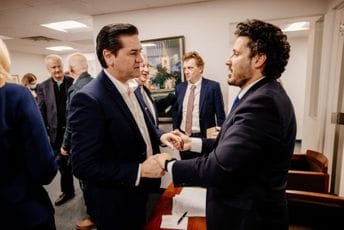 Novi sastanak Abazovića i Radulovića sa dijasporom u Njujorku: Želimo najbolju moguću saradnju Novi sastanak Abazovića i Radulovića sa dijasporom u Njujorku: Želimo najbolju moguću saradnju