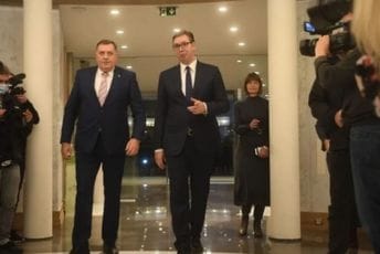 Dodik se sastao sa Vučićem: RS je razvlašćena, a stanje u BIH složeno Dodik se sastao sa Vučićem: RS je razvlašćena, a stanje u BIH složeno