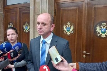 Knežević: Brutalna je laž da sam odbio Katnićev poziv za tuču Knežević: Brutalna je laž da sam odbio Katnićev poziv za tuču