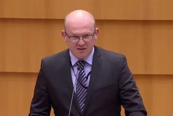 Grošelj upozorava Dodika: EU ima mehanizam da kazni pojedinca ili entitet Grošelj upozorava Dodika: EU ima mehanizam da kazni pojedinca ili entitet