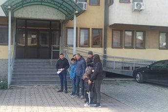 Roditelji beba traže da se ispravi nepravda Roditelji beba traže da se ispravi nepravda