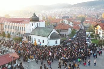 Litija u Pljevljima: Lipa na kojoj su vješali Srbe miriše na tamjan