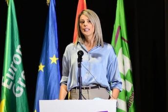 Novaković-Đurović: Zakon će otkriti kako skromna primanja omogućavaju luksuzan život Novaković-Đurović: Zakon će otkriti kako skromna primanja omogućavaju luksuzan život