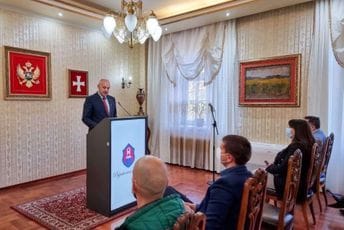 Kašćelan predstavio program „Cetinje – Prijestonica mladih“: Za djecu i mlade u narednoj godini 400.000 eura Kašćelan predstavio program „Cetinje – Prijestonica mladih“: Za djecu i mlade u narednoj godini 400.000 eura