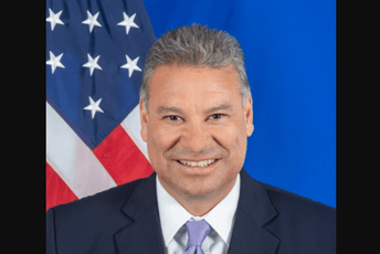 Eskobar ponovo dolazi na razgovore sa bosanskim političarima Eskobar ponovo dolazi na razgovore sa bosanskim političarima