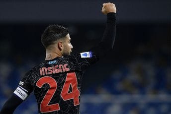 Napoli se vratio na čelo tabele pred derbi juga Napoli se vratio na čelo tabele pred derbi juga