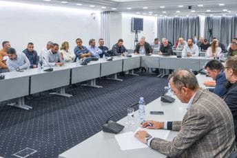 Prezentovan projekat “Uspostavljanje šumarskog informacionog sistema” Prezentovan projekat “Uspostavljanje šumarskog informacionog sistema”