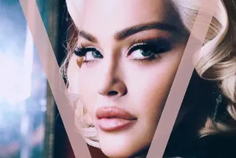 Madona re-interpretirala scenu smrti Merilin Monro pa pokupila brojne kritike Madona re-interpretirala scenu smrti Merilin Monro pa pokupila brojne kritike