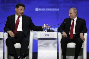 Putin i Si Điping pozvali učesnike Samita G20 na međusobno priznavanje vakcina Putin i Si Điping pozvali učesnike Samita G20 na međusobno priznavanje vakcina